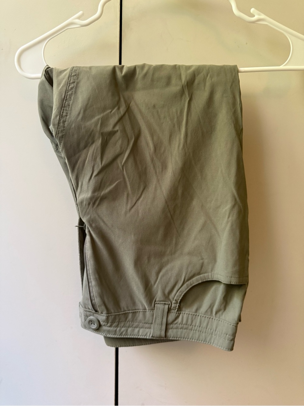 Women's Olive Green Casual capris